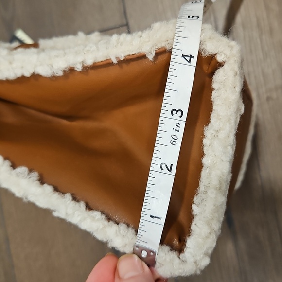 NWT Badgley Mischka Tan Vegan Suede Handbag/Crossbody - Picture 15 of 15